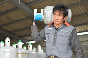 ガスボンベの運搬